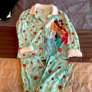 Girls Disney Princess pajamas size 8